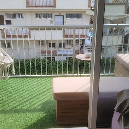 Lido Beachfront Torremolinos Bagian luar foto