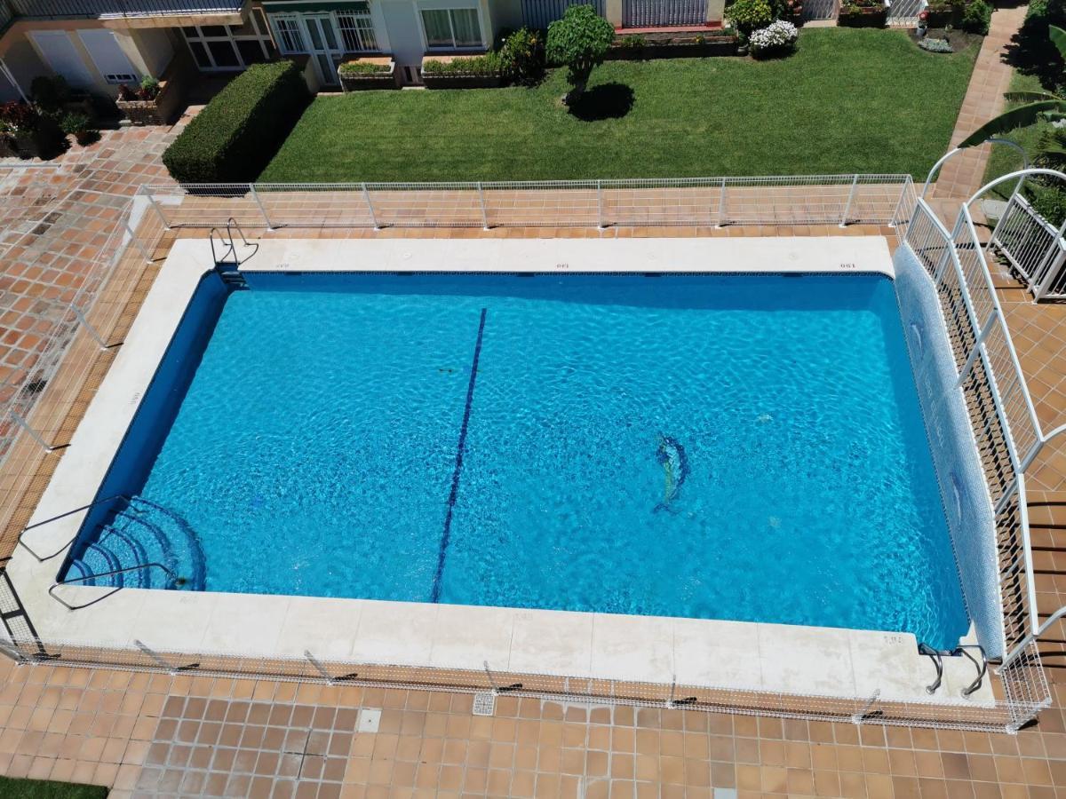 Lido Beachfront Torremolinos Bagian luar foto